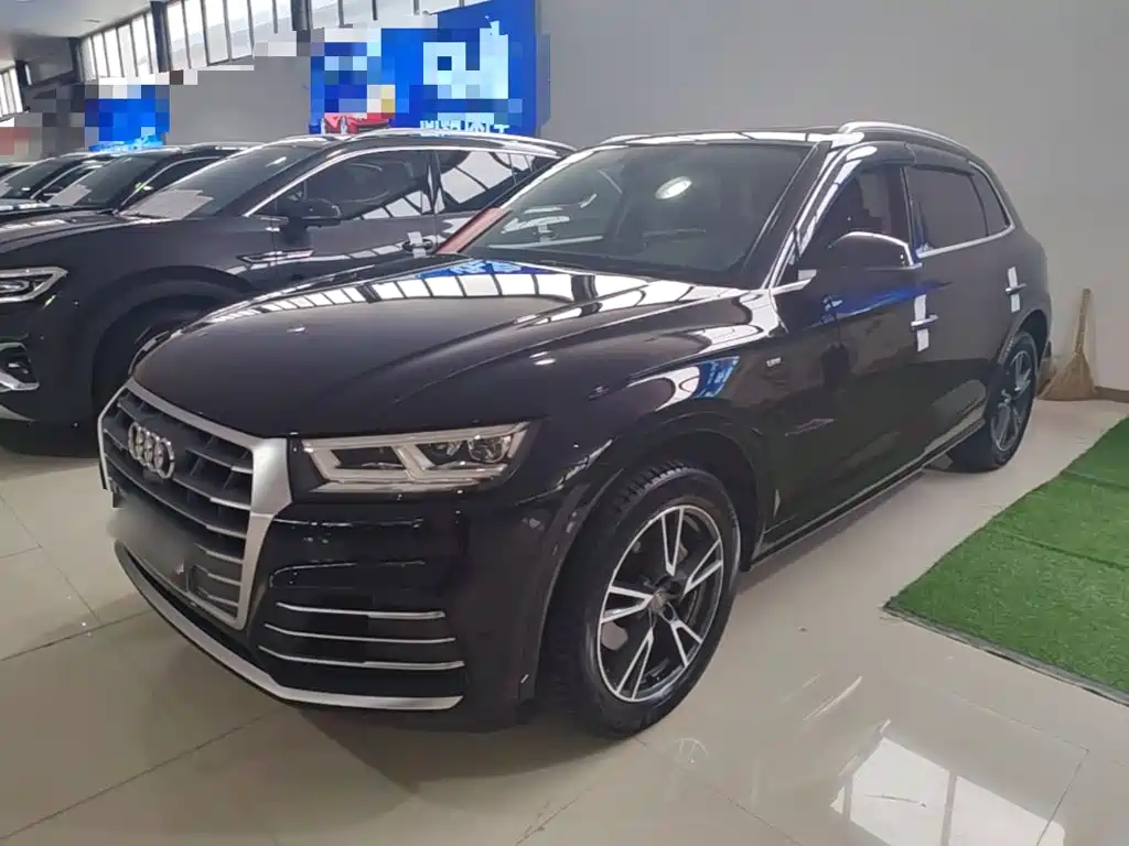 Audi Q5L — миниатюра 2