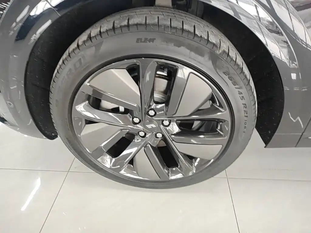 Li Auto Li L6 — миниатюра 23