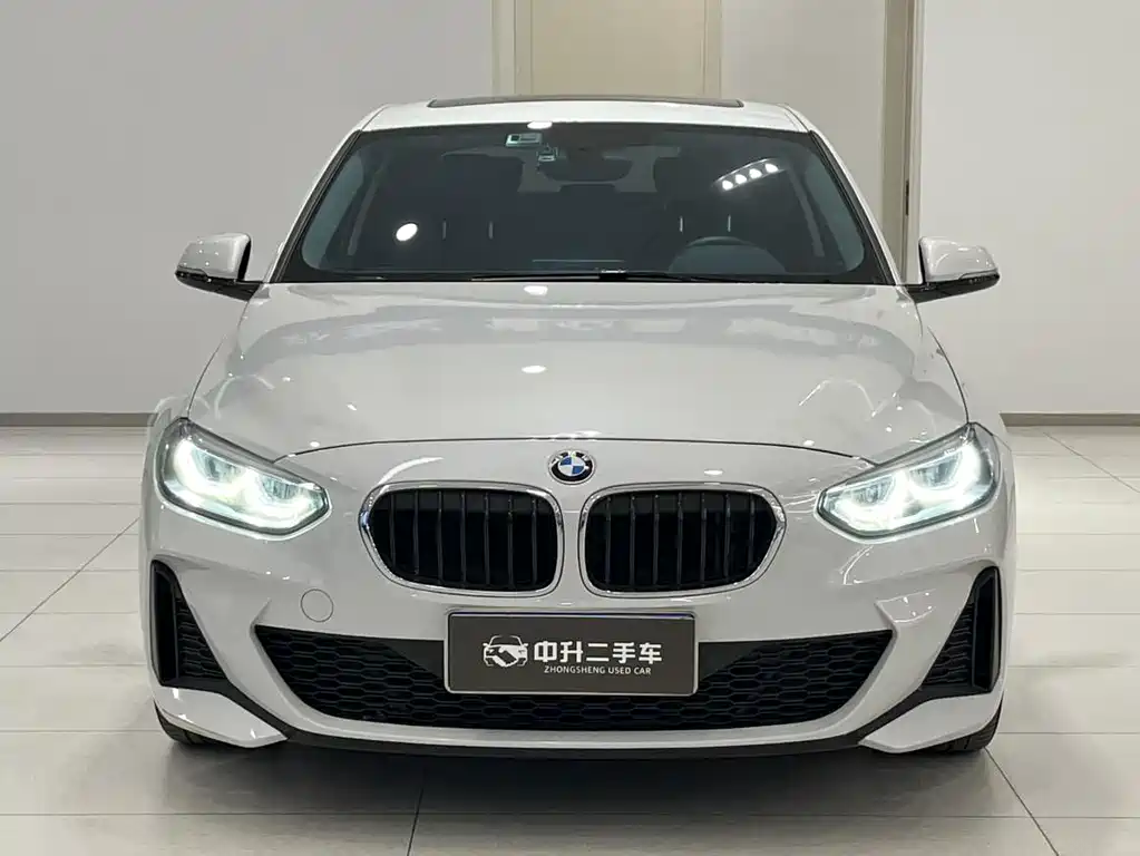 BMW 1 SERIES