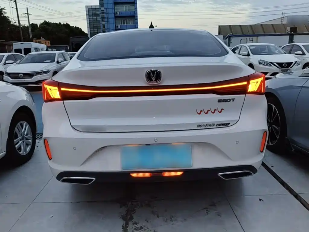 Changan Eado — миниатюра 6
