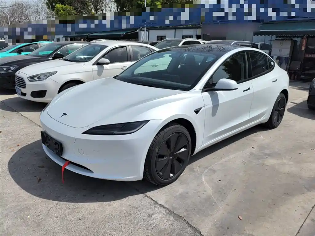 Tesla Model 3 2026