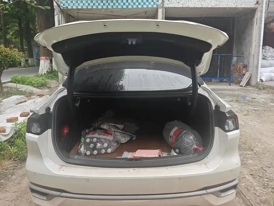 Ford Mondeo — миниатюра 4
