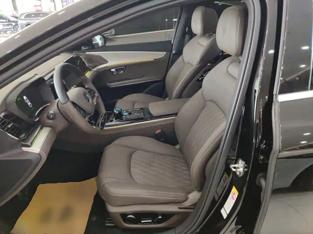 BYD Han — миниатюра 15