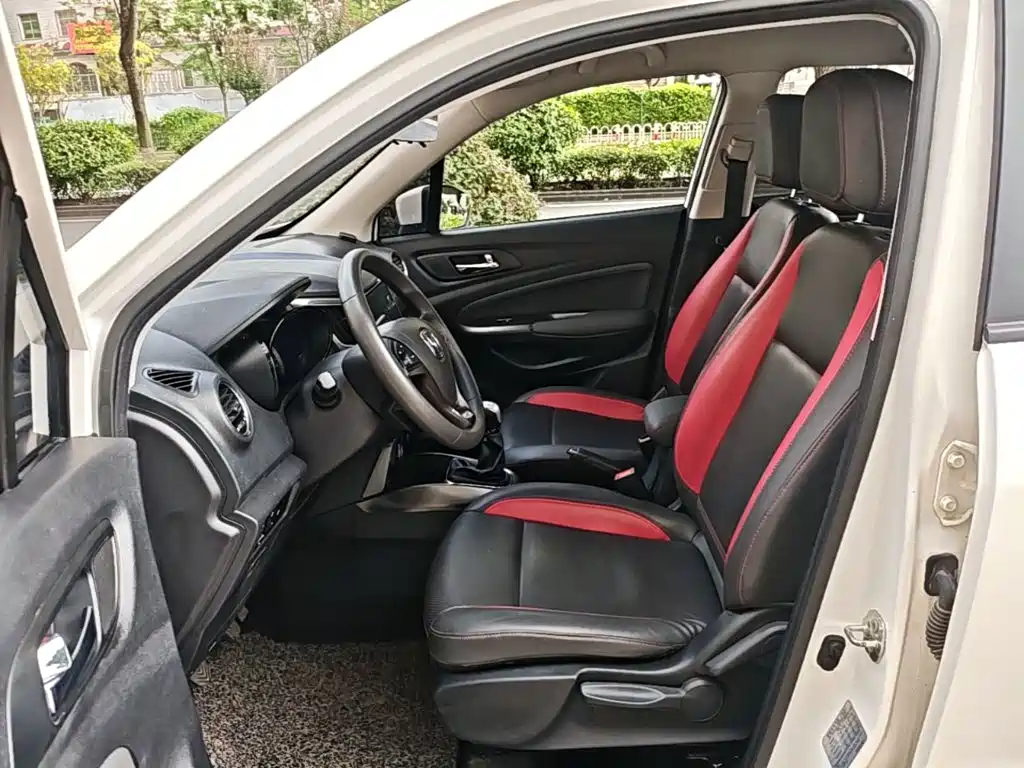 Changan CS15 — миниатюра 15