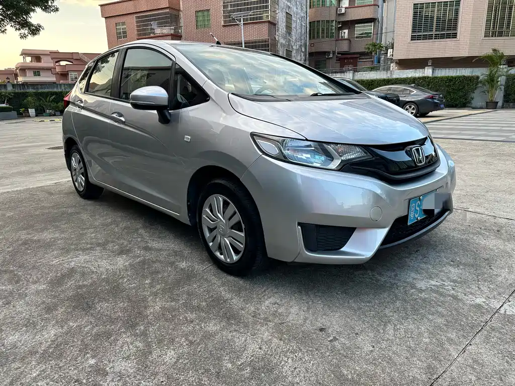 Honda Fit — миниатюра 2