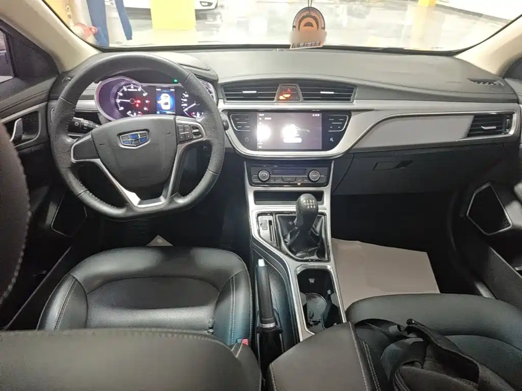 Geely Emgrand GL — миниатюра 10