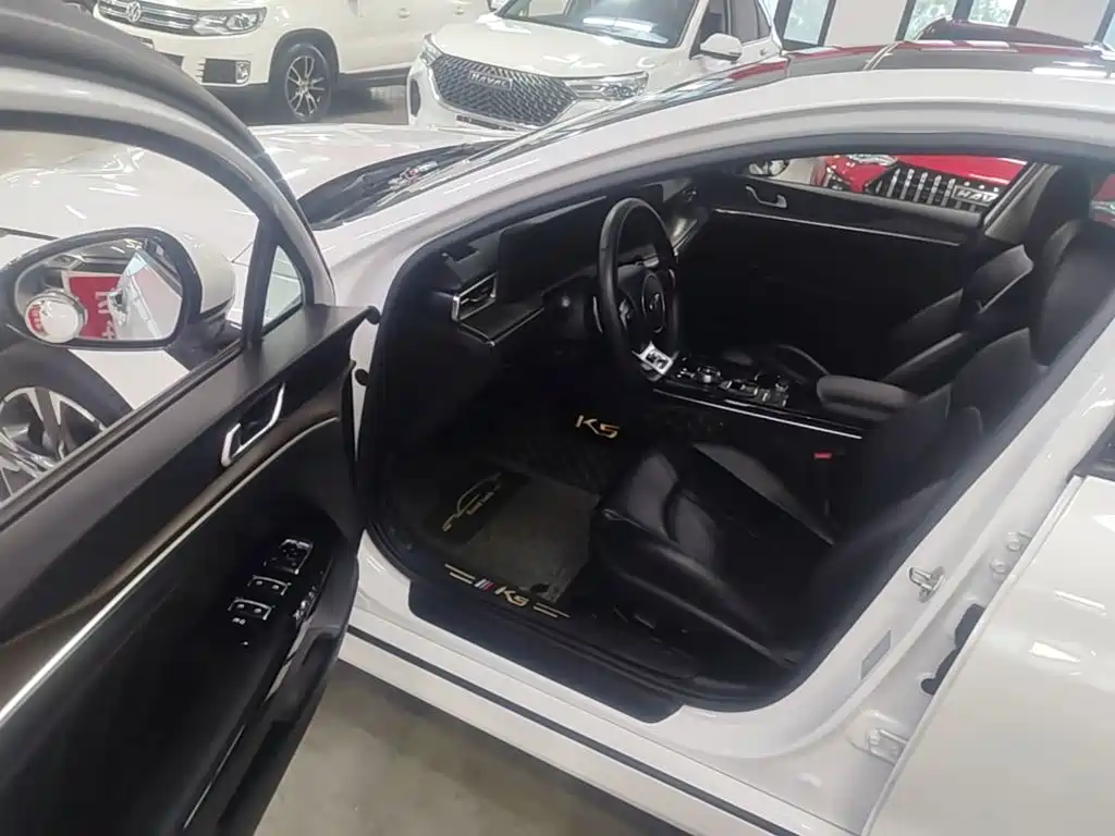 Kia K5 — миниатюра 16