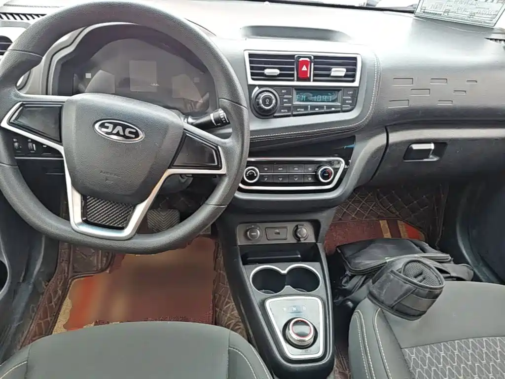 JAC JAC iEV6E — миниатюра 10