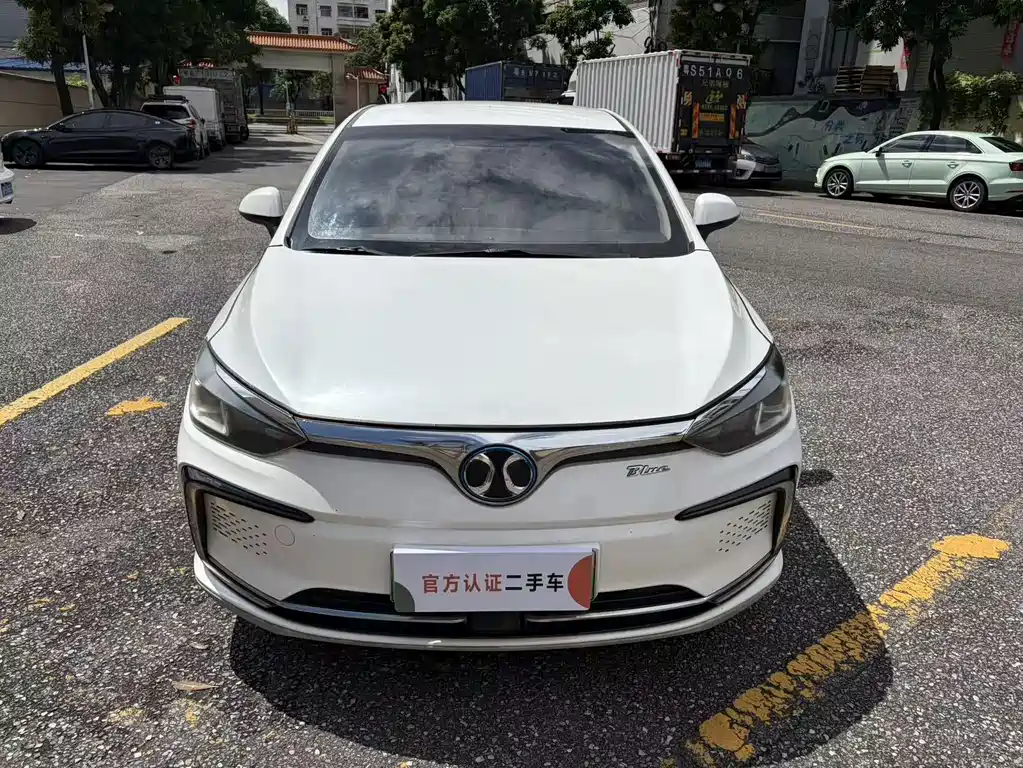 BAIC EU5 2018 R500