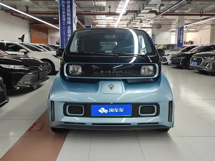 Baojun E300 — миниатюра 2