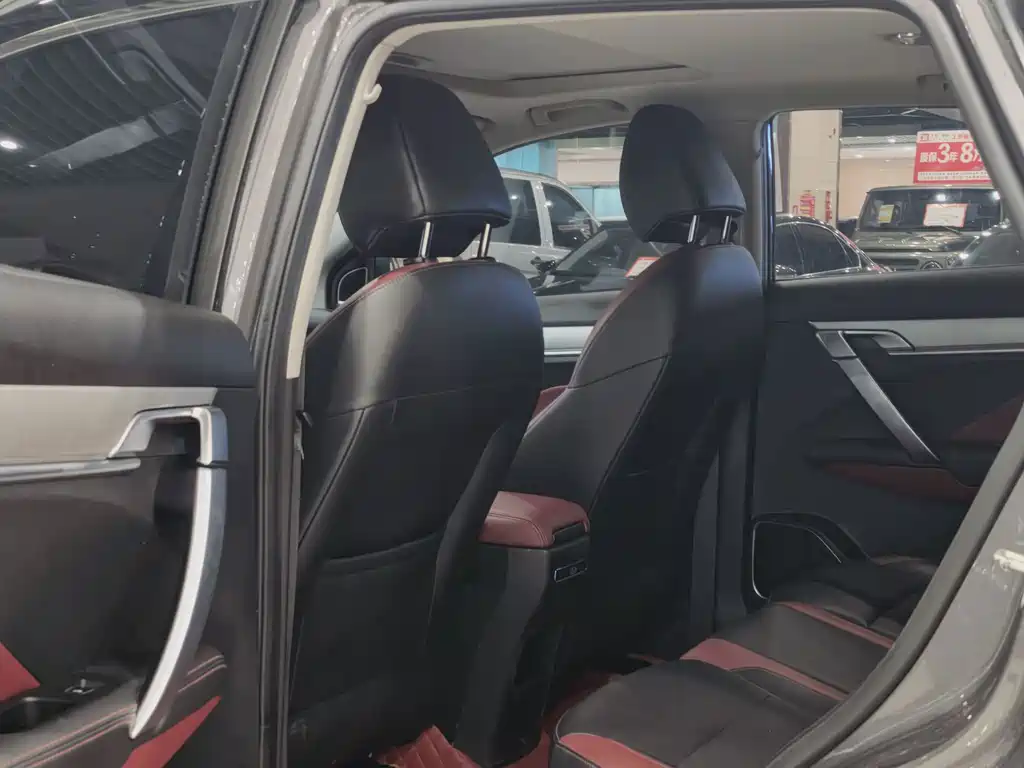 Geely Binyue — миниатюра 5