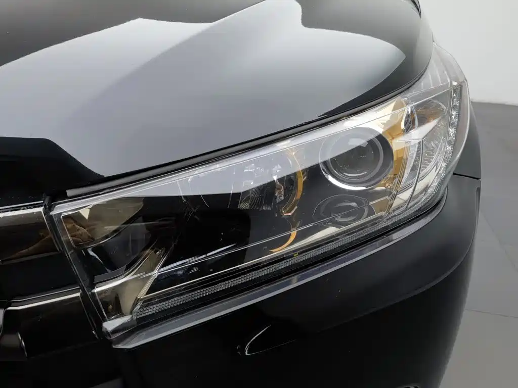 Toyota Highlander — миниатюра 7