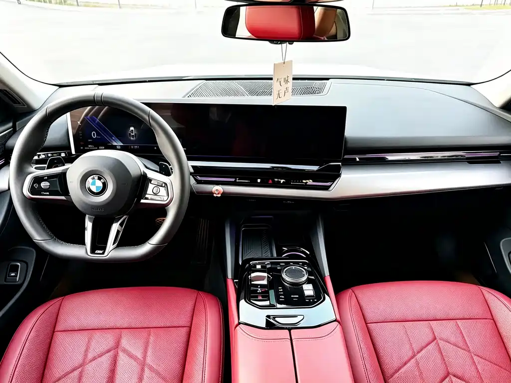 BMW 5 Series 2024 — фото 12