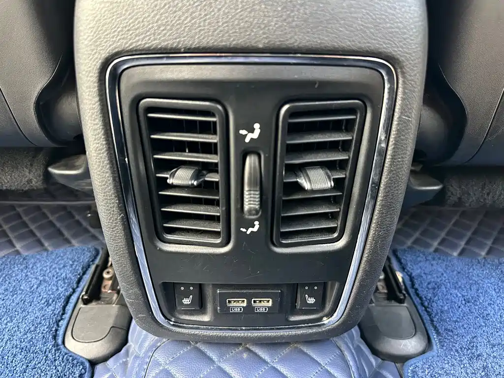 Jeep Grand Cherokee (Import) — миниатюра 13