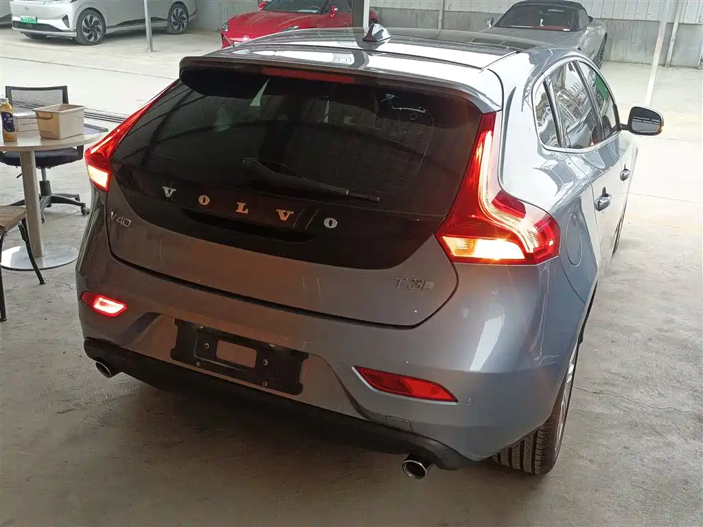 Volvo V40 2018 T3