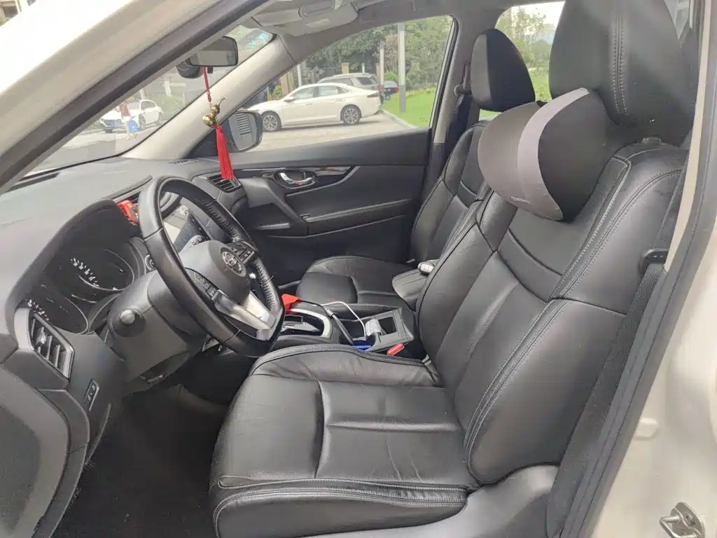 Nissan X-Trail — миниатюра 8