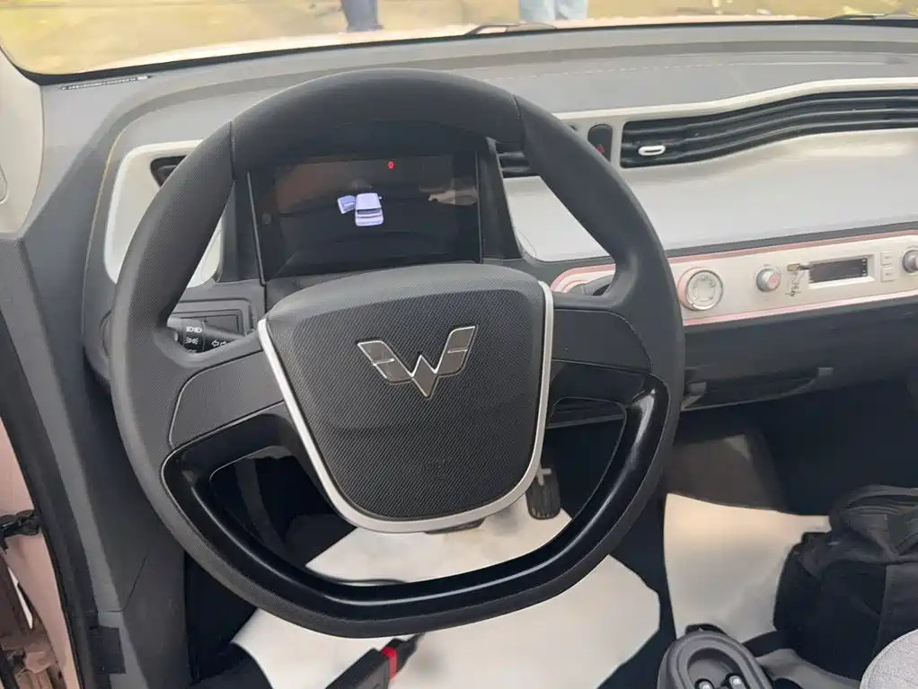 Wuling MINIEV — миниатюра 12