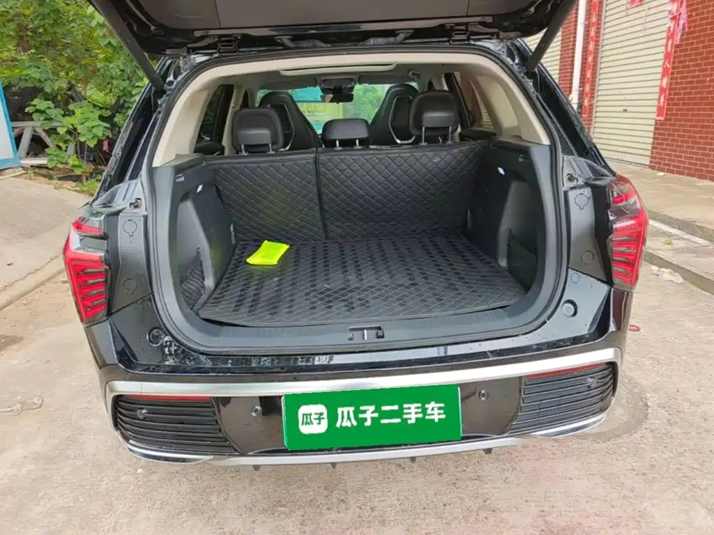Hongqi Hongqi HS3 PHEV — миниатюра 19
