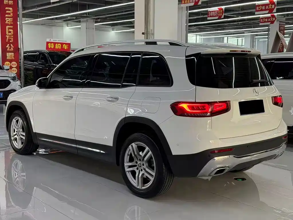 Mercedes-Benz GLB — миниатюра 9
