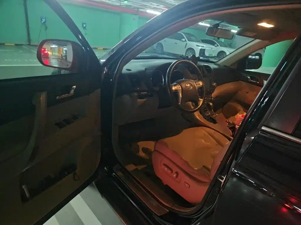 Toyota Highlander — миниатюра 12