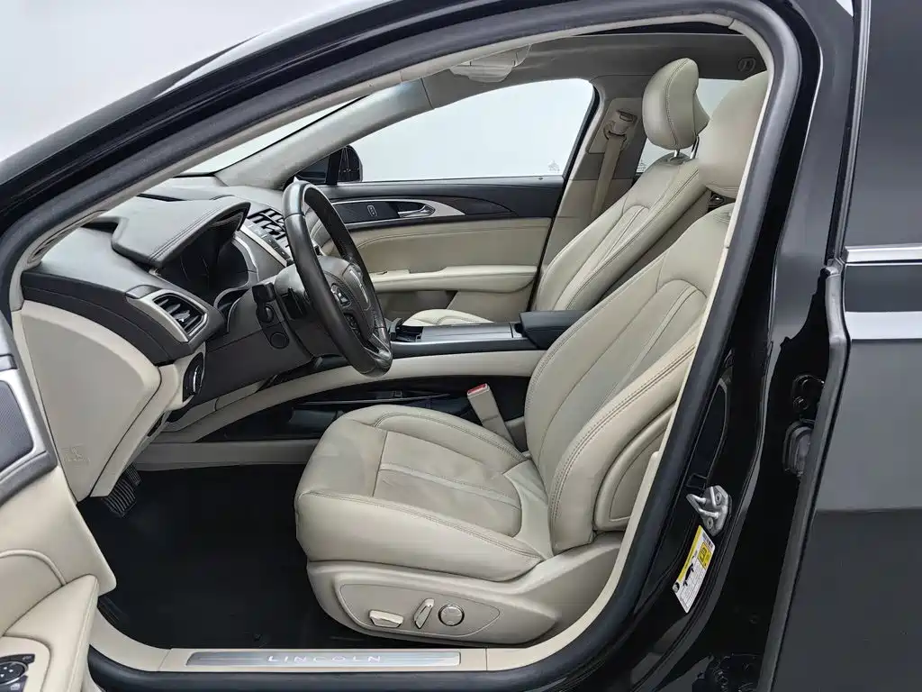 Lincoln MKZ — миниатюра 10