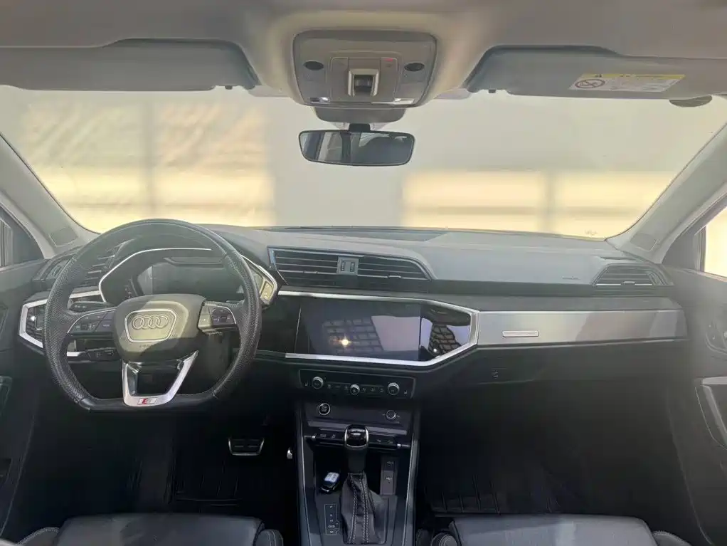 Audi Q3 Sportback — миниатюра 7