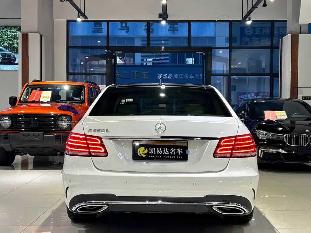 Mercedes-Benz E-Class — миниатюра 27