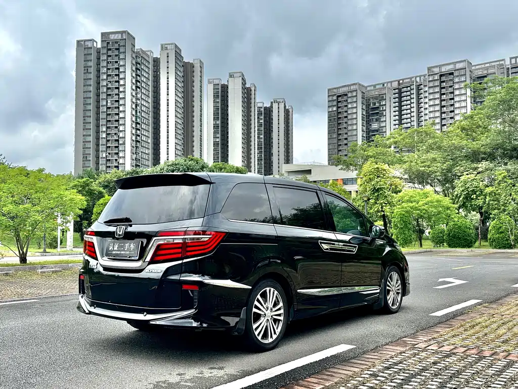 Honda Elysion — миниатюра 7