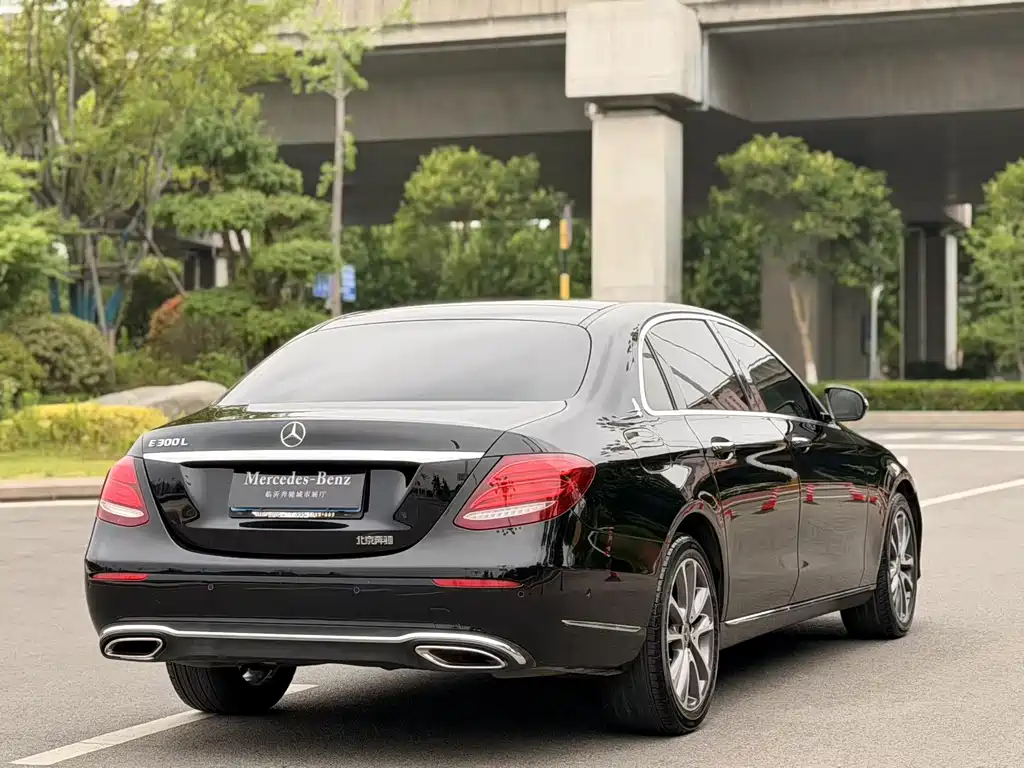 Mercedes-Benz E-Class E 2017 E 300 L Luxury