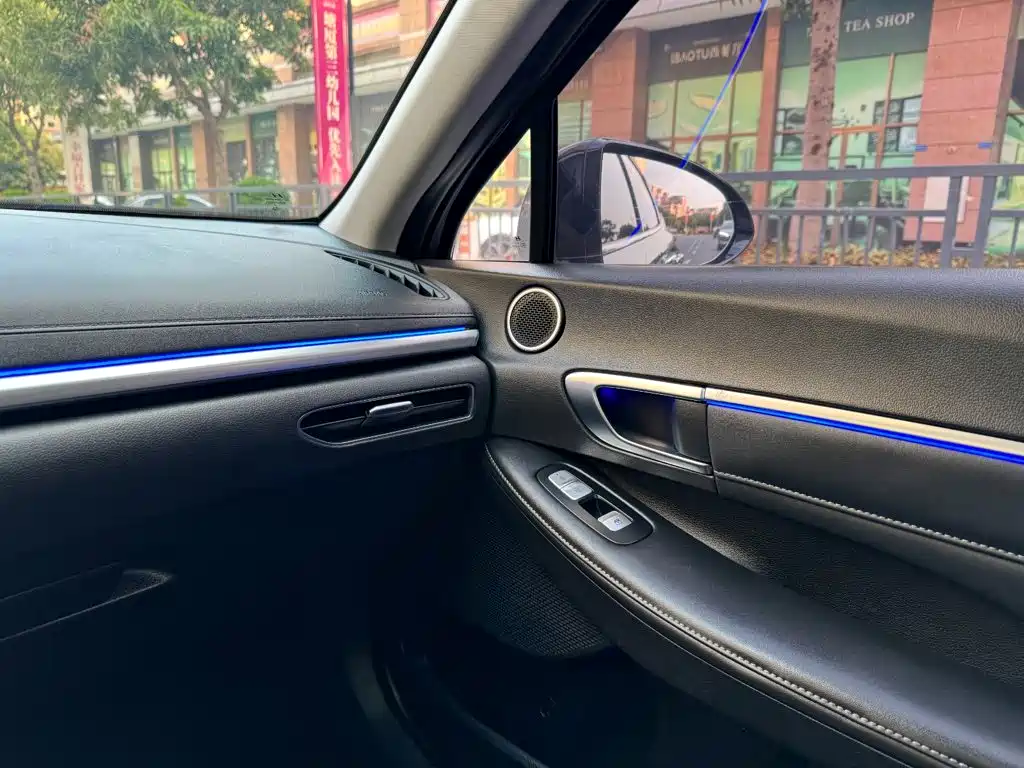 Hyundai Sonata — миниатюра 21