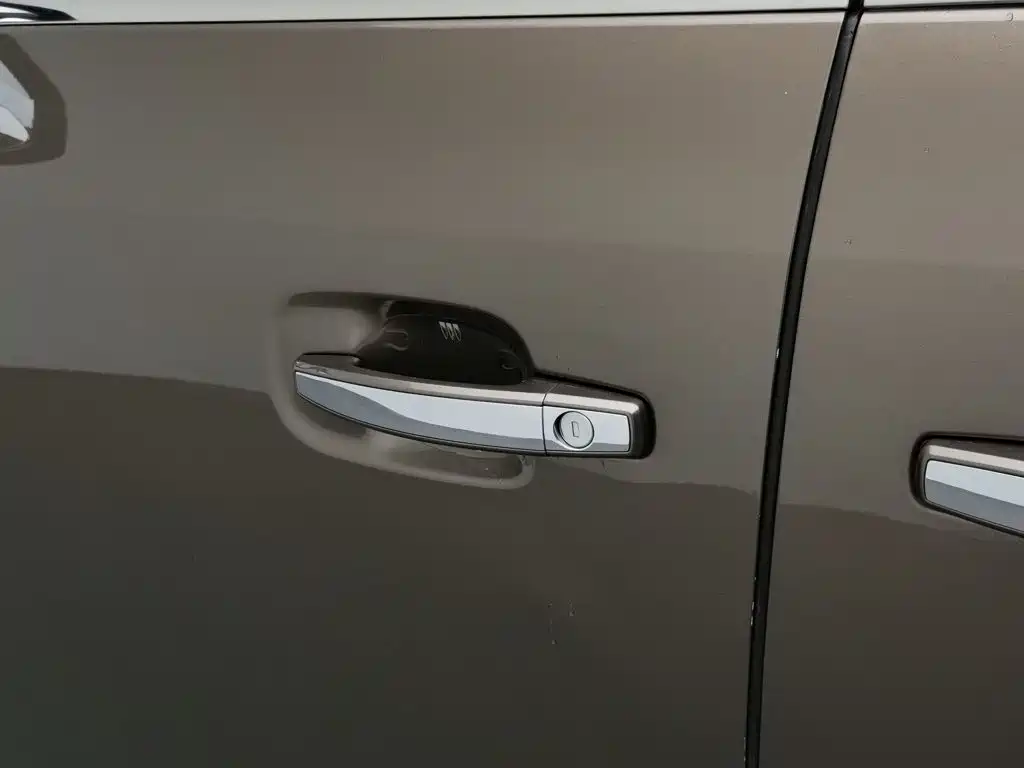 Buick GL8 — миниатюра 18