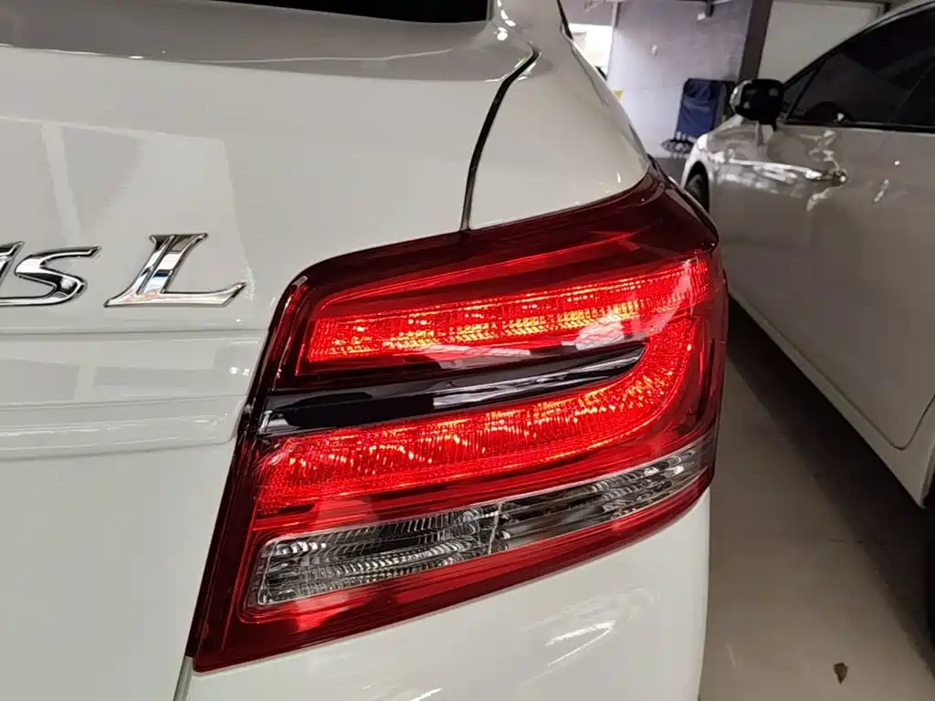 Toyota Yaris L — миниатюра 8
