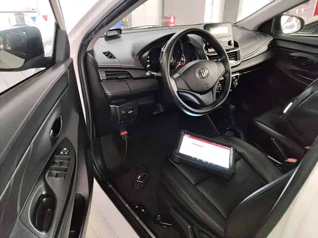 Toyota Yaris L — миниатюра 16