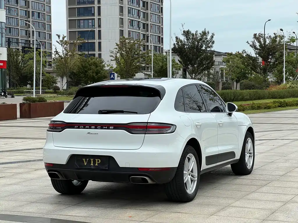 Porsche Macan — миниатюра 5