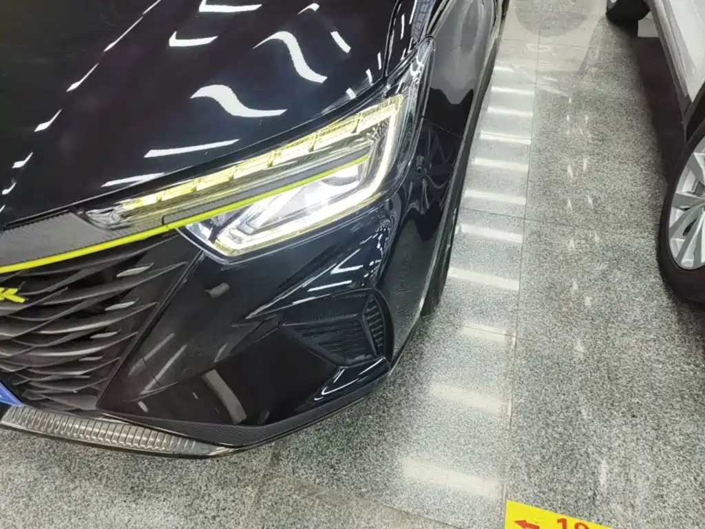 Roewe RX5 — миниатюра 24