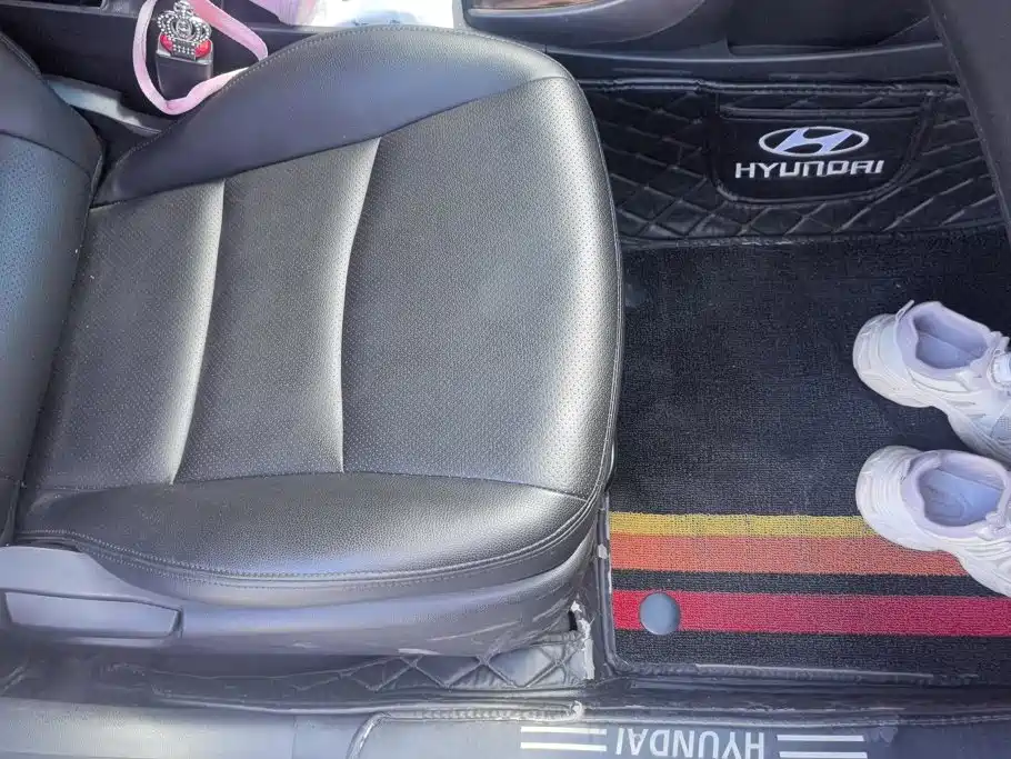 Hyundai Elantra Langdong — миниатюра 8