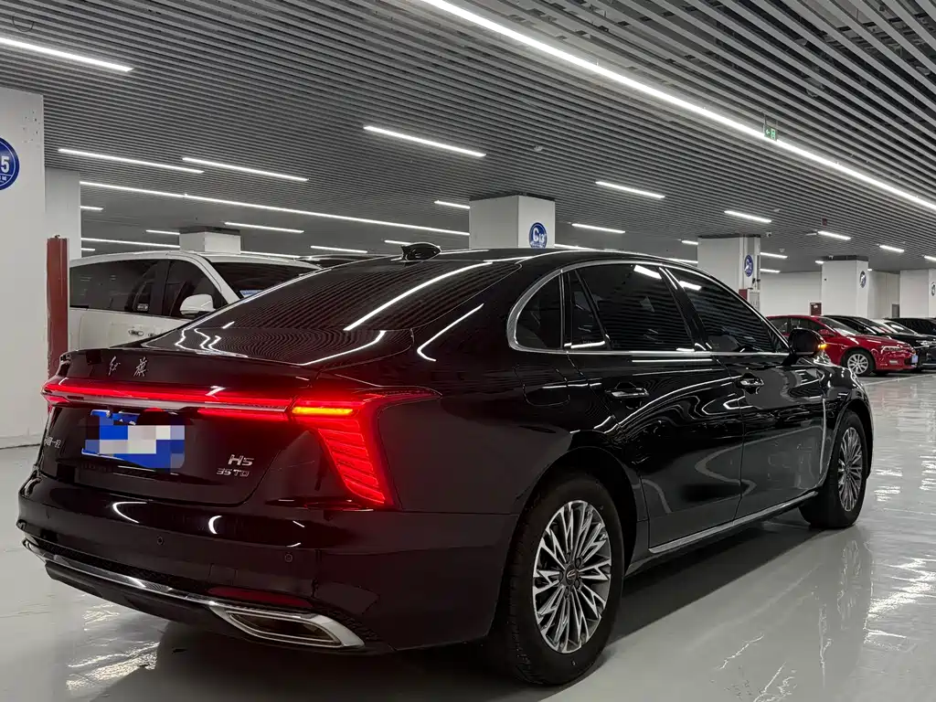 Hongqi Hongqi H5 — миниатюра 17