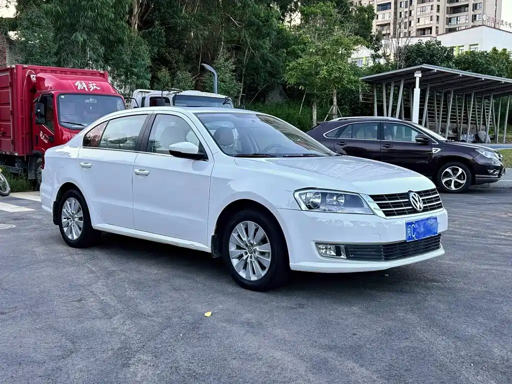 Volkswagen Lavida — миниатюра 3