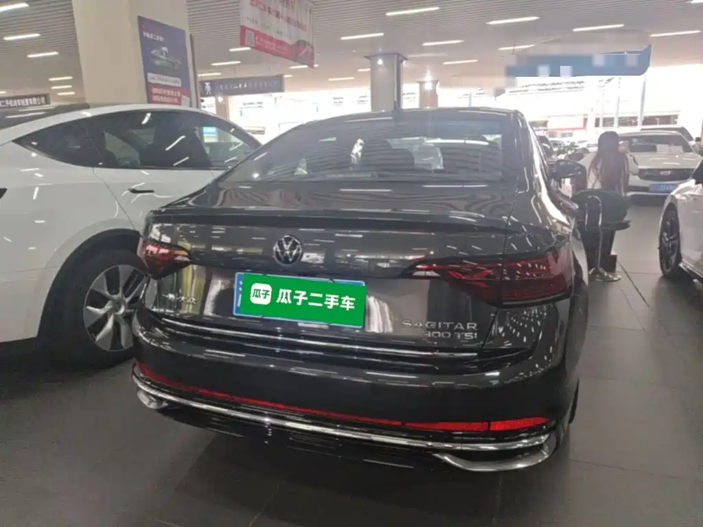 Volkswagen Sagitar — миниатюра 6