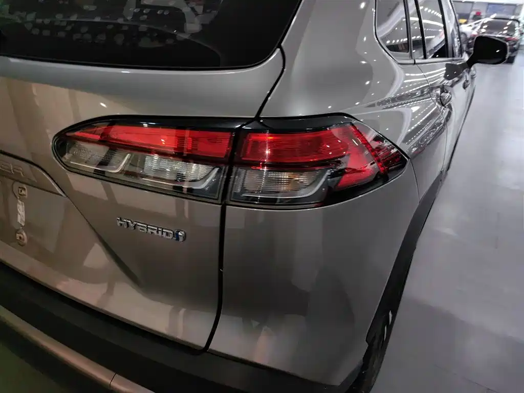 Toyota Frontlander 2023 2.0L Luxury
