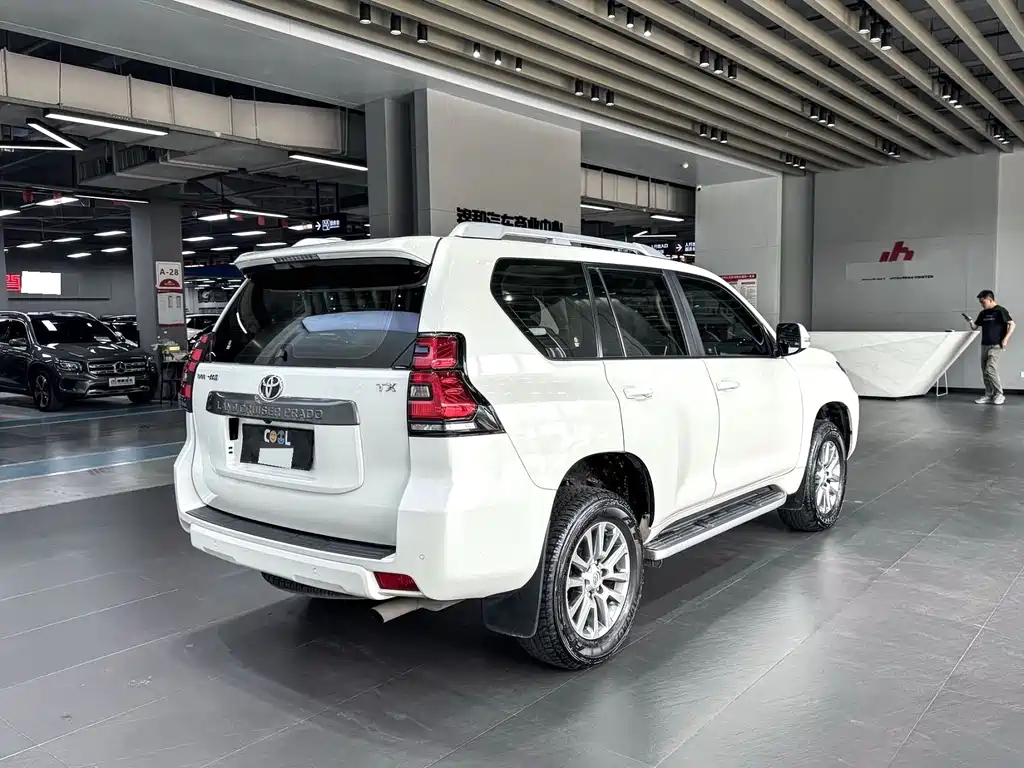 Toyota Land Cruiser Prado 2018 3.5L AT TX-L