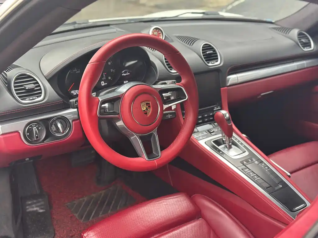 Porsche 718 2016 Cayman 2.0T
