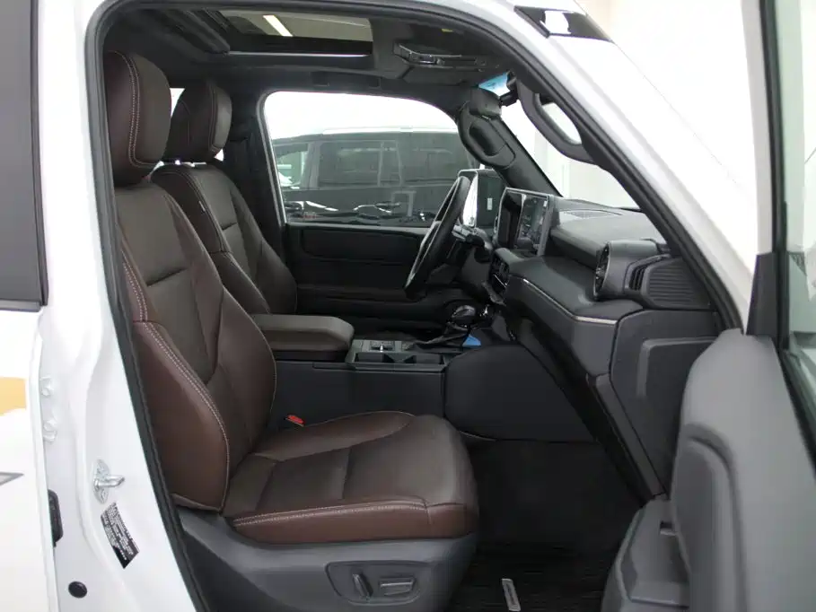 Toyota Prado — миниатюра 10