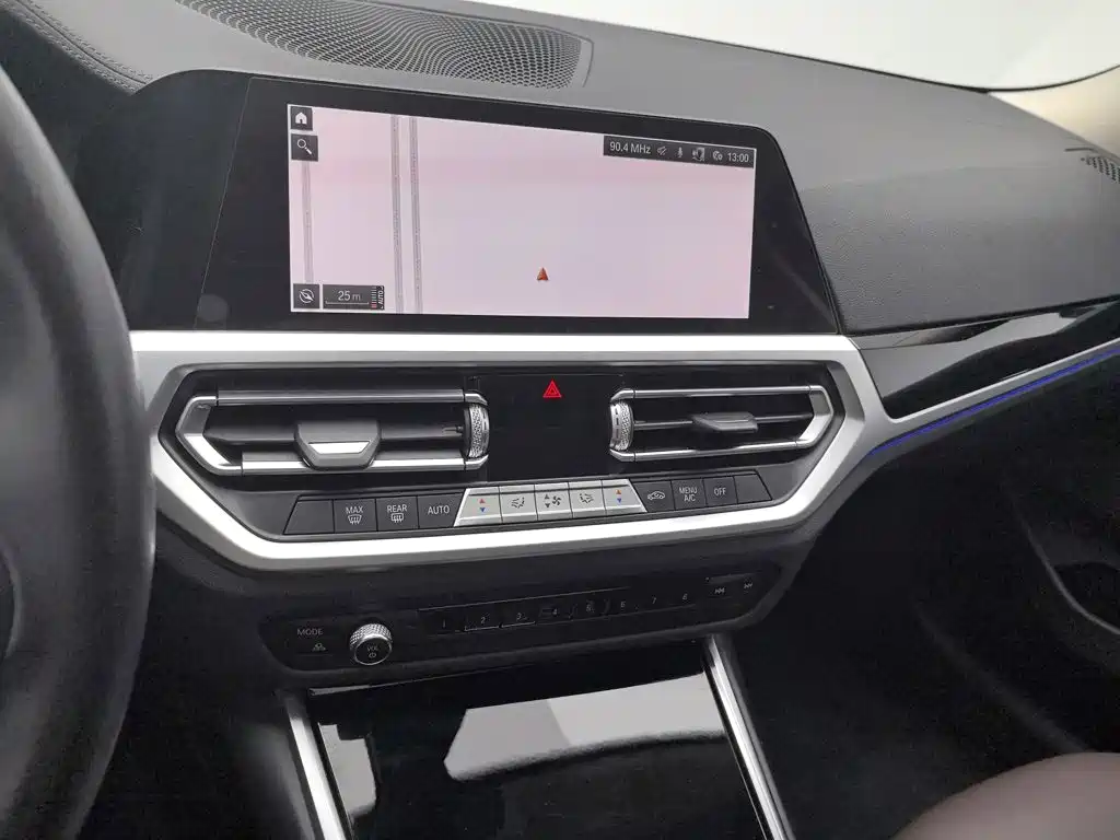BMW 3 Series — миниатюра 12