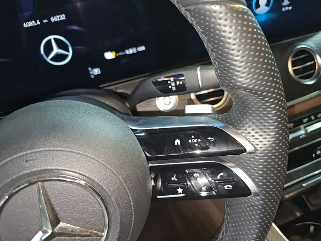Mercedes-Benz E-Class New Energy — миниатюра 14