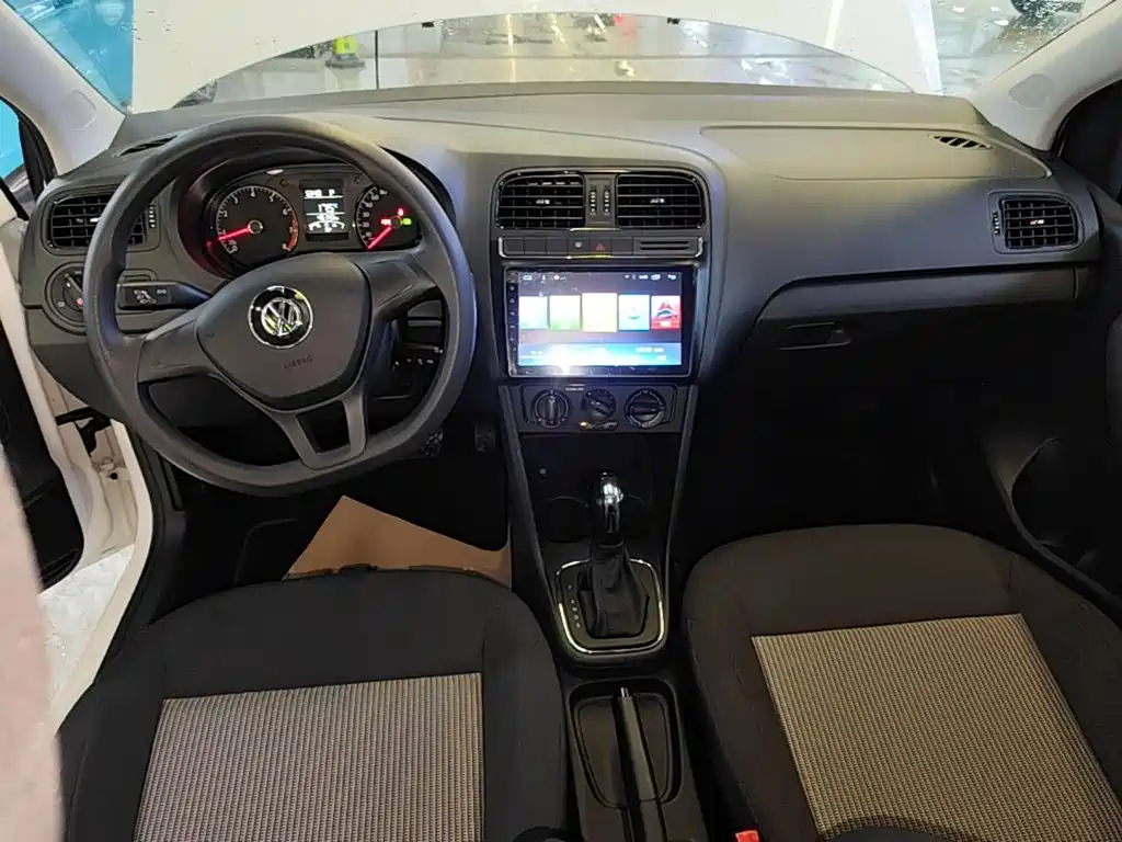 Volkswagen Polo — миниатюра 10