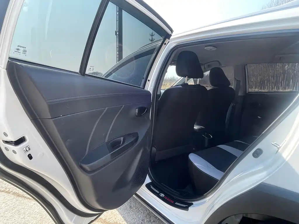 TOYOTA YARIS L ZHIXUAN