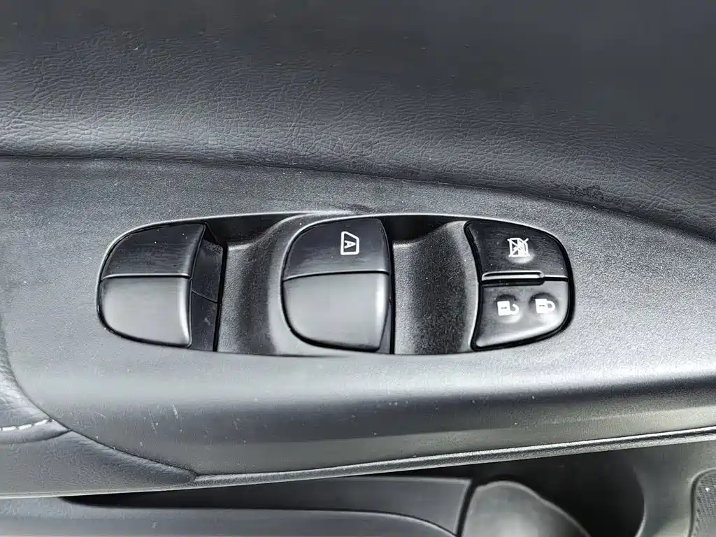 Nissan Sylphy — миниатюра 9