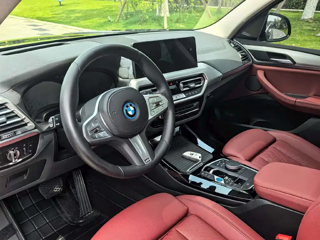 BMW iX3
