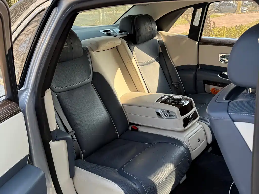 Rolls-Royce Ghost 2015 Series II Long Wheelbase